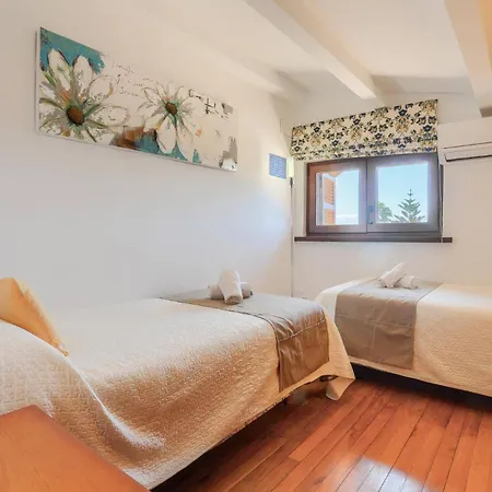 Willa Victoria Musical By *