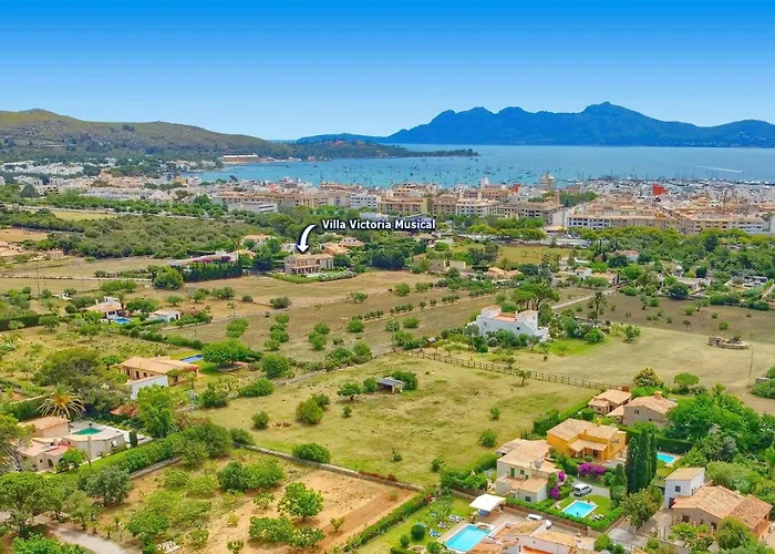 Victoria Musical By *